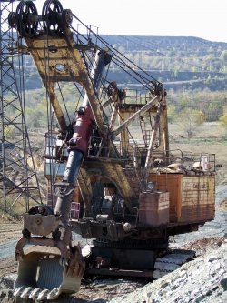 Растет производство на Орджоникидзевском горно-обогатительном комбинате