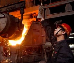 Производство стали в Китае в 2013 году составит 750 млн тонн, что на 4,6% больше, чем в 2012 году 