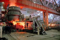 Череповецкий меткомбинат в июне на треть увеличит продажи арматуры