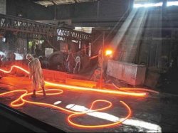 На пакистанском металлургическом заводе скончался украинский рабочий