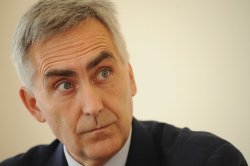 Siemens уволит генерального директора Петера Лешера за неоднократные упущения в работе
