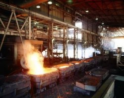 Мировое производство чугуна в августе 2013 года сократилось на 0,3 процента