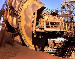 Rio Tinto ожидает падения цен на железную руду в 2014 году