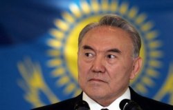 После девальвации нацвалюты на 20 процентов в Казахстане обещают повысить зарплаты на 10 процентов