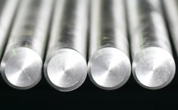 China floods world markets with stainless steel