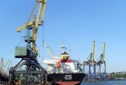 Експортні сталеві вантажі вільно виходять з українських портів