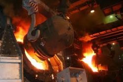 Мировое производство нерафинированной стали снизилось на 2,7 процента месяц к месяцу в июне 2014 года
