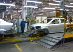Производство автотехники на Украине в июле обвалилось на 89%