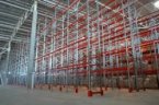 Устройство, сфера применения и преимущества фронтальных стеллажей