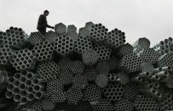 Китайский импорт стали больно бьет по сталелитейной промышленности во всем мире