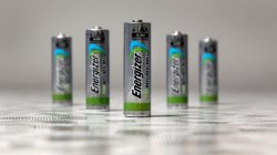 Energizer запускает первое в мире вторичное производство батареек АА