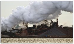 ArcelorMittal Dofasco подтверждает выбросы из доменной печи на окрестности