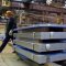 Газпромбанк обсуждает покупку долга Мечел