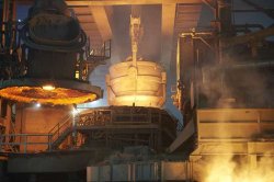 США снизили недельный выходной сырой стали