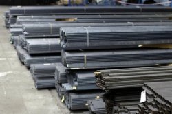 Менеджеры по продажам получают выгоду от роста цен на сталь