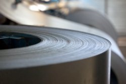 Baosteel снижает цены на основную стальную продукцию 