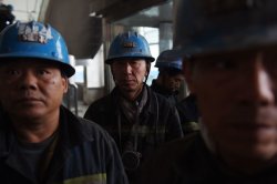 В Китае 33 шахтера оказались в ловушке в результате взрыва газа на угольной шахте