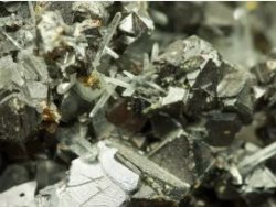 Glencore закрывает еще один цинковый рудник