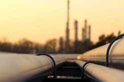 Китай увеличивает импорт нефти из России и Саудовской Аравии