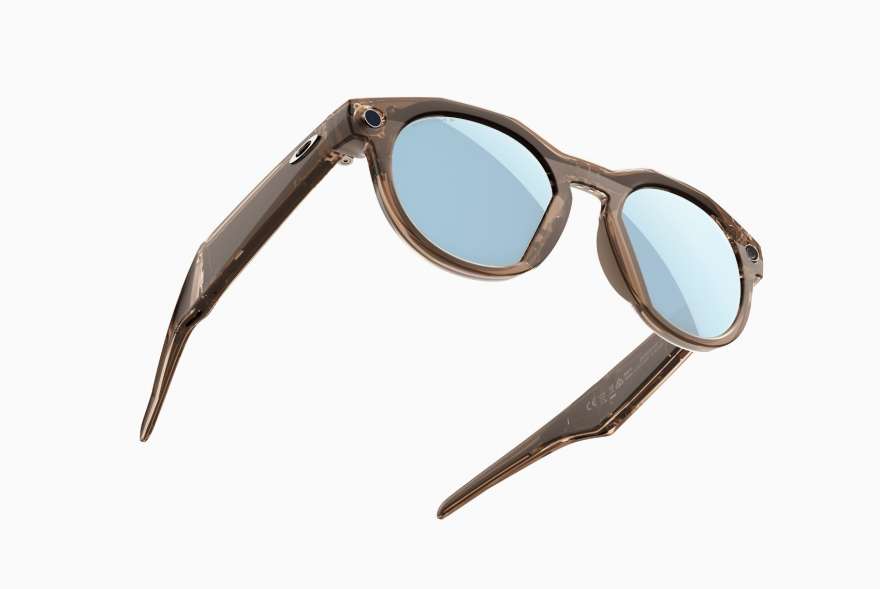 META represents new OAKLYY AI glasses with 3K camera