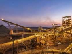 ArcelorMittal Бразилия начинает вывод из эксплуатации плотины шахты Serra Azul после повышения безопасности