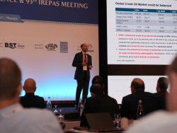 Доктор Хайнц Юрген Бюхнер: Рост в строительной отрасли для управления спросом на сталь