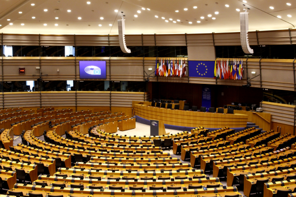 Європейський парламент затвердив спрощені правила CBAM з новим порогом імпорту