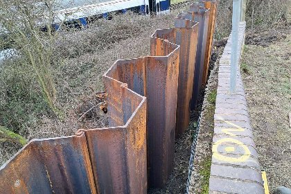 Компанія Emsteel, що базується в ОАЕ, постачає низьковуглецеву сталь для інфраструктурного сектора Великобританії