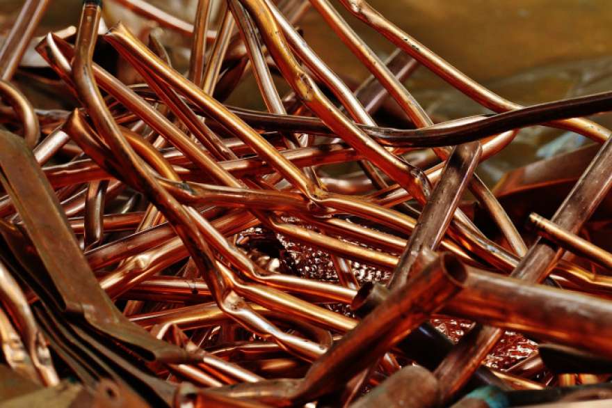 Ціна на мідь злетіла майже до 13 000 доларів за тонну через тарифи США