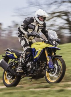 Suzuki V-strom 800 de: почему стоит выбирать этот мотоцикл?