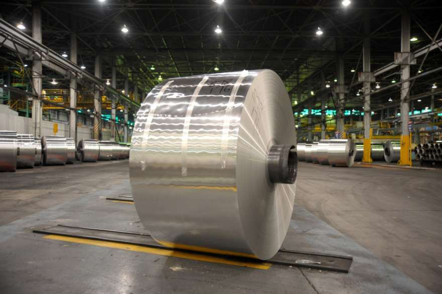 Alcoa знизила доходи та прибутки в першому кварталі