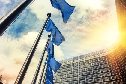 ЄС підвищує підтримку витрат на електроенергію до 70% для енергоємних галузей в умовах кризи
