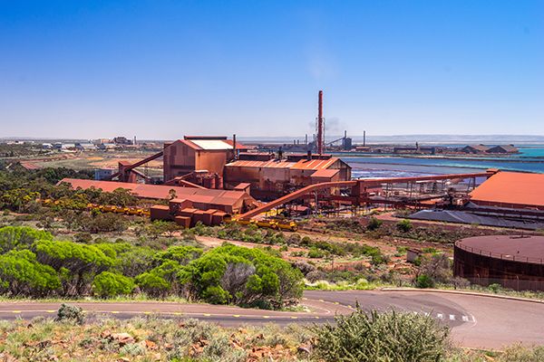 Продажа Whyalla Steelworks вступает в финальную стадию, поскольку правительства выбирают двух претендентов