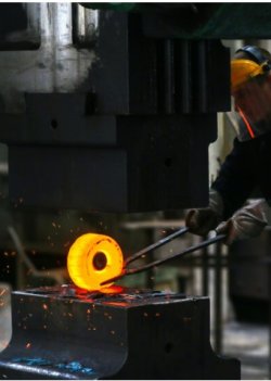 Cookware Punching, Riveting and Edge Cutting Machine Choices for Export Production