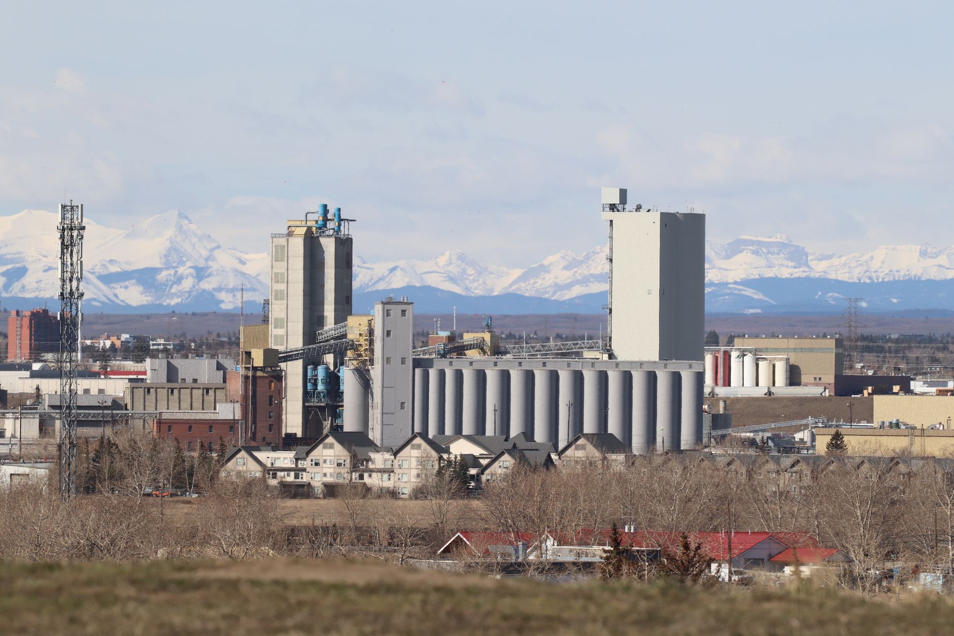 Canadian industrial and raw material prices rise in September
